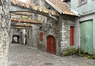 197 Tallinn 2016 St Katherine's Passage.jpg