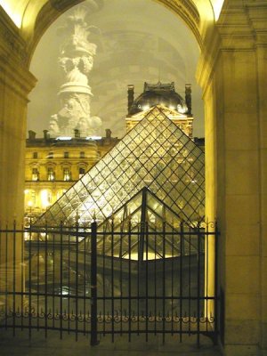 9013  Louvre.jpg