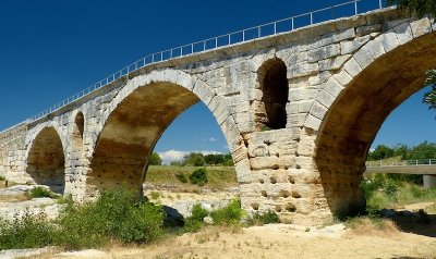 654 Luberon Pont Julien 196.jpg