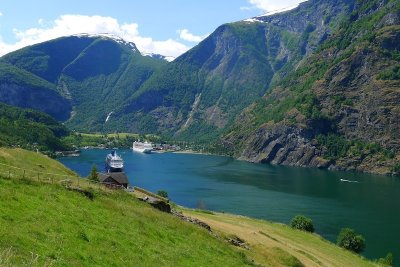 305 Aurlandsfjord Norway in a Nutshell.jpg