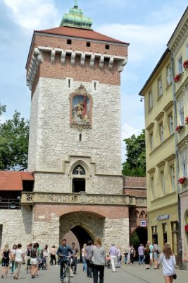 155 Krakow Florian Gate.jpg