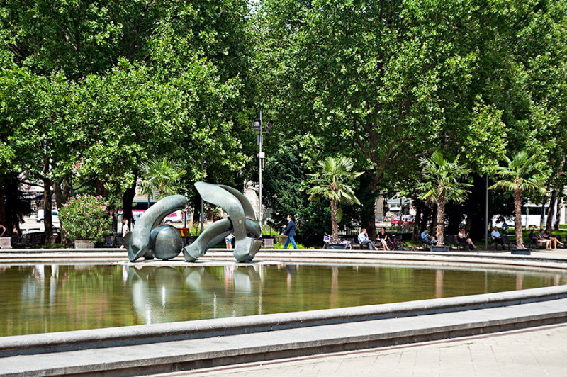Henry Moores Sculpture