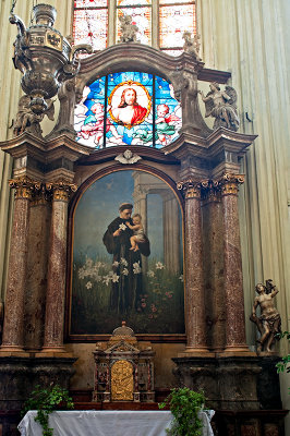 Minorites Church - St. Anthony Altar
