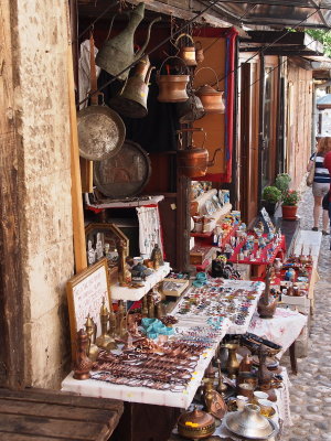 souvenirs for tourists