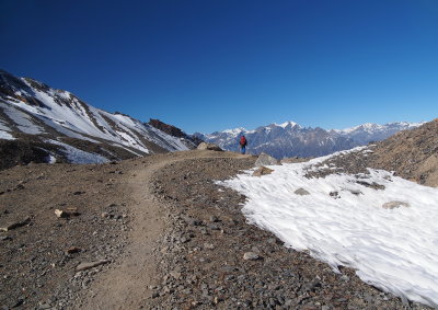 descending towards Muktinath
