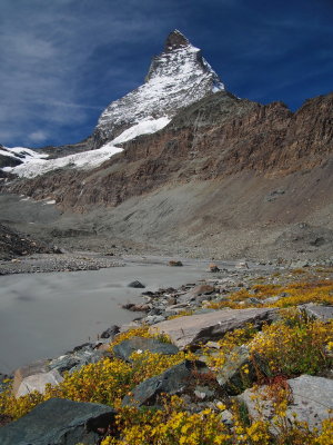Gletscherfluss mit Matterhorn