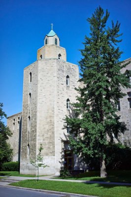 Chapel of St. Mike's college @f5.6 NEX5