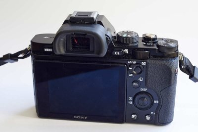 *SONY ILCE-7
