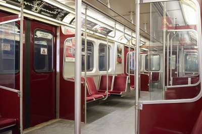 TTC subway car @f5.6 a7