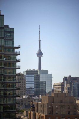 CN Tower @f4 135mm a7