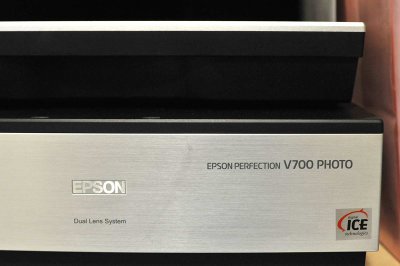 Epson V700