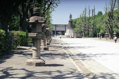 Yasukuni shrine Reala