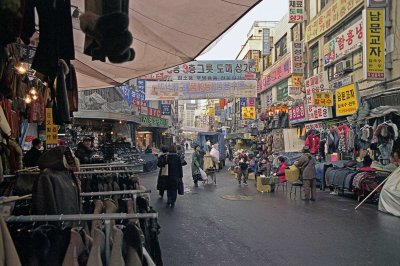 At Nan-daemun in Seoul Reala