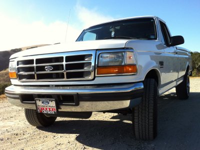 1997 Ford F250 Powerstroke 7.3 frontal view