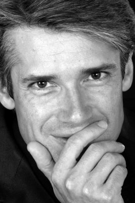Richard Strivens- Singer
