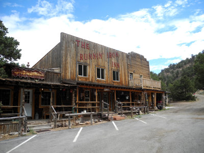 The Runnin Iron Inn near Monticello
