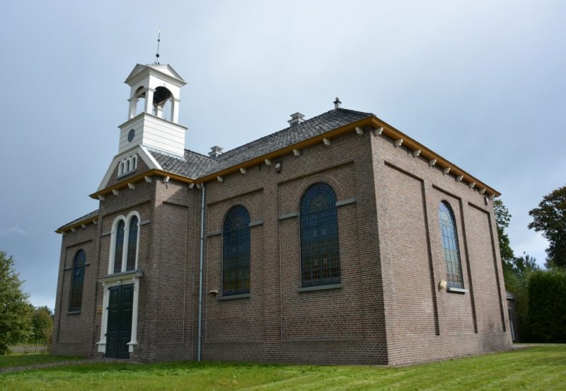 Bovensmilde, NH kerk (in restauratie) 11, 2013.jpg