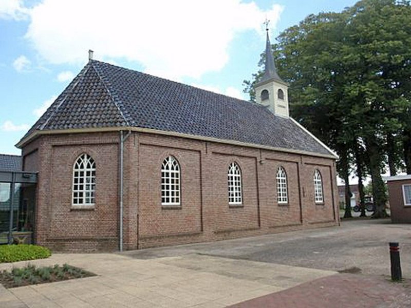 Hoogersmilde, PKN kerk 14 [004], 2014.jpg