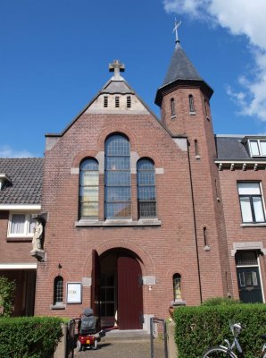 Schoonhoven, Oud Katholieke kerk 13, 2013.jpg