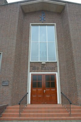 Harderwijk, chr geref kerk De Zaaier 13, 2013.jpg