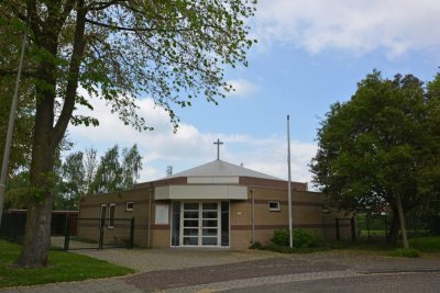 Harderwijk, nieuw apost kerk 11, 2013.jpg