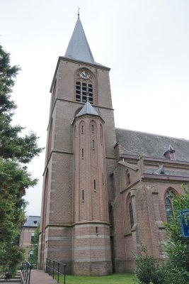 Vilsteren, RK h Wilibrorduskerk 15 [018], 2013.jpg