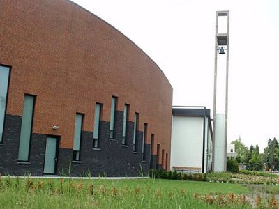 Heerenveen, PKN Trinitaskerk 11 (ex Europalaankerk) [004], 2013.jpg