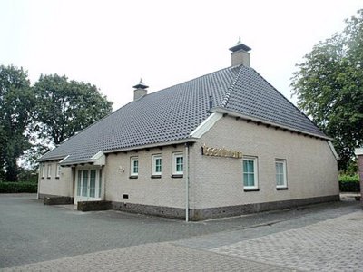 Oudeschoot, PKN bijgebouw van Skoattertsjerke 12 [004], 2013.jpg