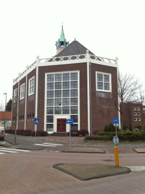 Maassluis, chr geref kerk Immanuelkerk 15 [011], 2014.jpg