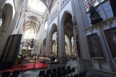 's-Hertogenbosch, RK kathedrale basiliek st Jan 127 [011], 2014.jpg