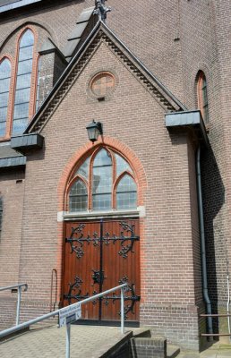 Oldenzaal, RK st Antonius van Paduakerk 16, 2014.jpg