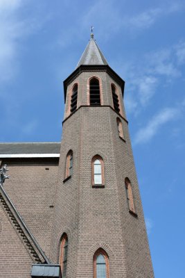 Oldenzaal, RK st Antonius van Paduakerk 17, 2014.jpg