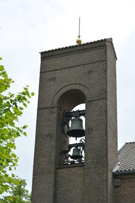 Enschede, RK Ariens gedachteniskerk 19, 2014.jpg