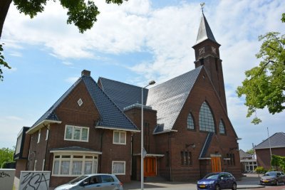 Enschede, geref kerk 12, 2014.jpg