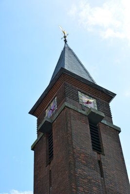 Enschede, geref kerk 15, 2014.jpg
