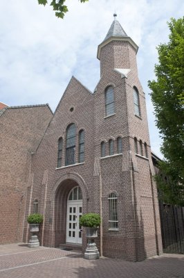Roermond, geref kerk voorm 11 [011], 2014.jpg