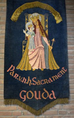 Gouda, RK Sacramentskerk 18 (voorm), 2014.jpg