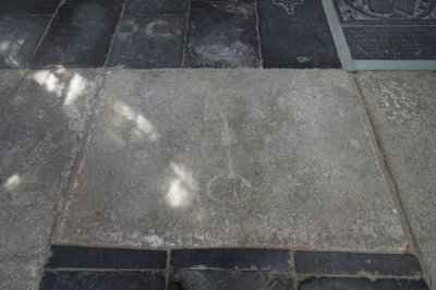 Enkhuizen, prot gem Zuiderkerk rondgang altaarsteen 0385 [011], 2014.jpg