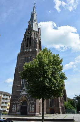 Eindhoven, RK Petruskerk 17, 2014.jpg