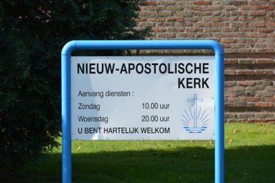 Eindhoven, nieuw apost kerk 13, 2014.jpg