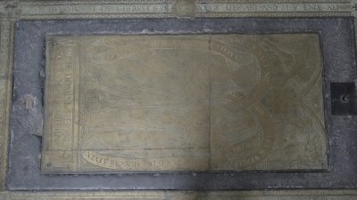 Alkmaar, voorm. NH Grote Kerk Rondgang Koperen zerk 0098 [011], 2014.jpg