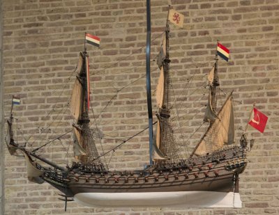 Alkmaar, voorm. NH Grote Kerk Rondgang Schip De Ruijter 0028 [011], 2014.jpg