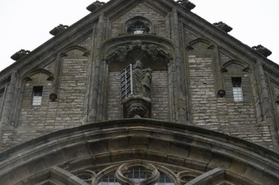 Alkmaar, voorm. NH Grote Kerk aan buitenzijde Laurensbeeld 0119 [011], 2014.jpg