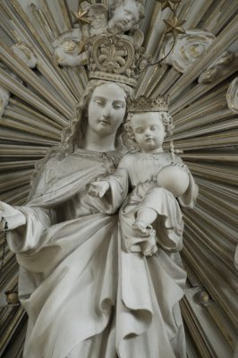 Utrecht, RK St. Augustinuskerk altaren zijaltaar Maria Immaculata [011], 2014 [011], 2014 0401.jpg