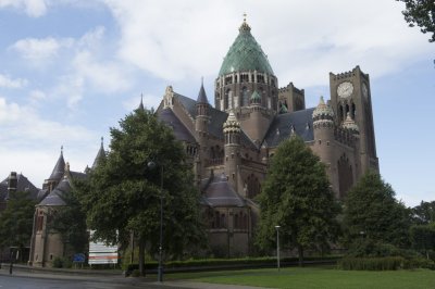 Haarlem, RK Kathedrale basiliek Sint Bavo aan buitenzijde [011], 2014 0590.jpg