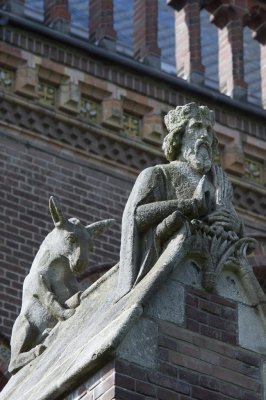 Haarlem, RK Kathedrale basiliek Sint Bavo aan buitenzijde [011], 2014 0611_crop.jpg