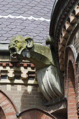 Haarlem, RK Kathedrale basiliek Sint Bavo aan buitenzijde [011], 2014 0634.jpg