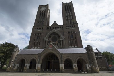 Haarlem, RK Kathedrale basiliek Sint Bavo aan buitenzijde [011], 2014 0771.jpg