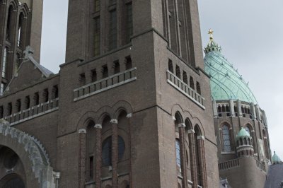 Haarlem, RK Kathedrale basiliek Sint Bavo aan buitenzijde [011], 2014 0773.jpg