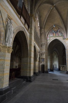 Haarlem, RK Kathedrale basiliek Sint Bavo rondgang [011], 2014 0697.jpg